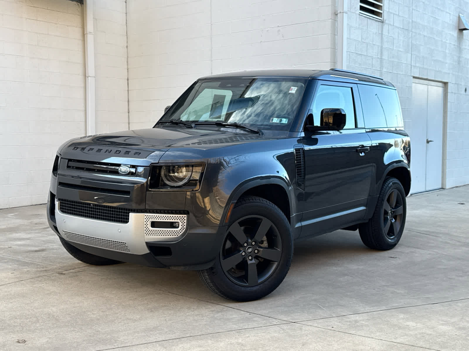 Certified 2024 Land Rover Defender 90 S image 1