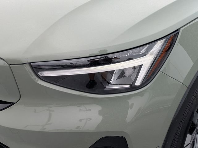 Certified 2023 Volvo C40 P8 Recharge Plus w/ Protection Package Premier AWD/4WD image 9