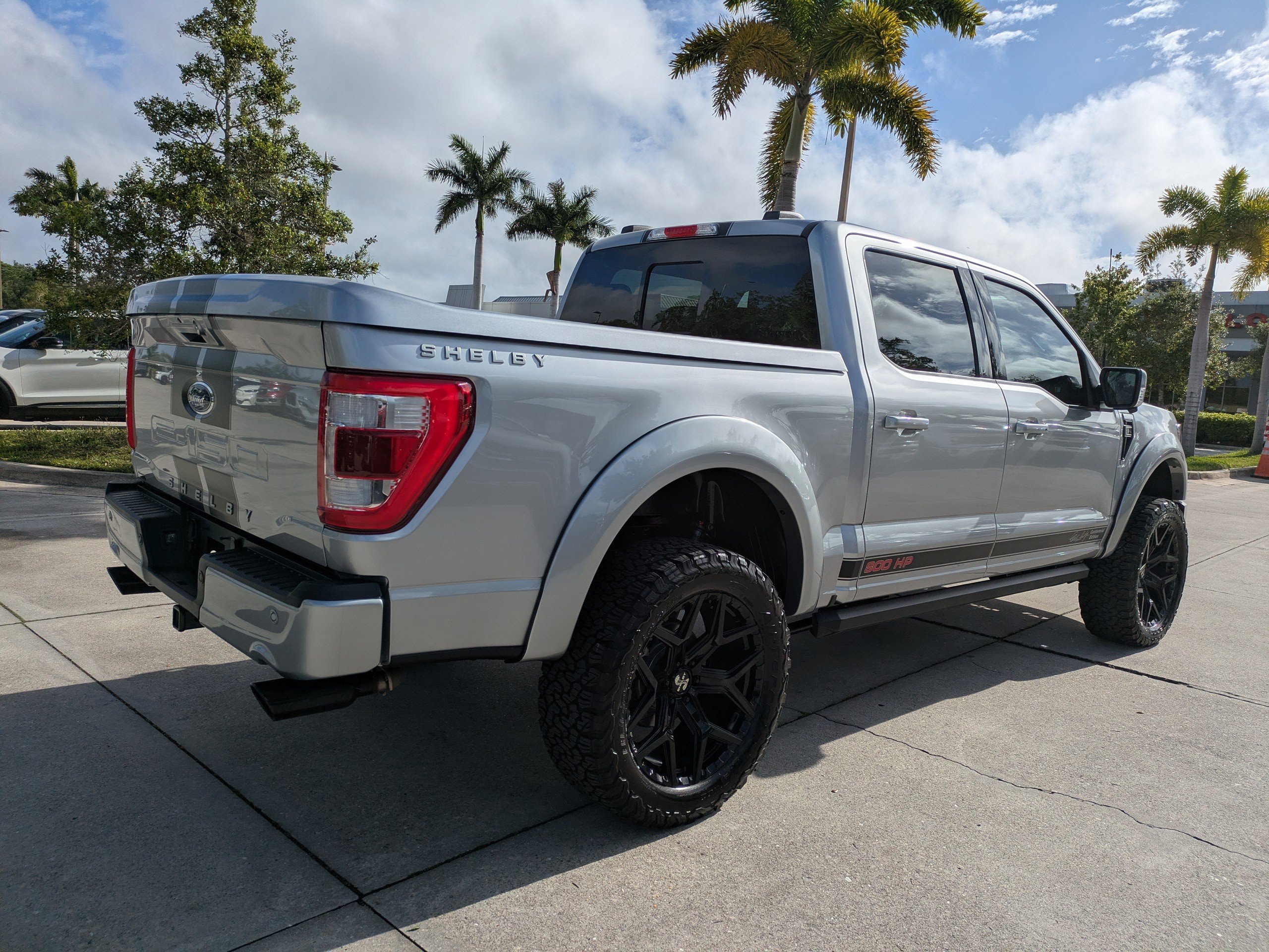 Used 2023 Ford F150 Lariat w/ Equipment Group 502A High AWD/4WD image 4