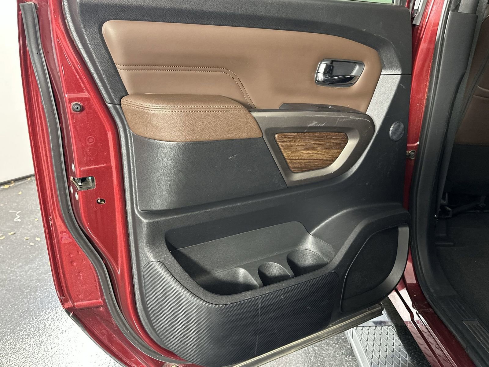 Certified 2021 Nissan Titan Platinum Reserve w/ Moonroof Package image 40