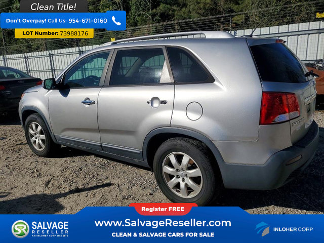Used 2013 Kia Sorento LX w/ Convenience Pkg FWD image 3