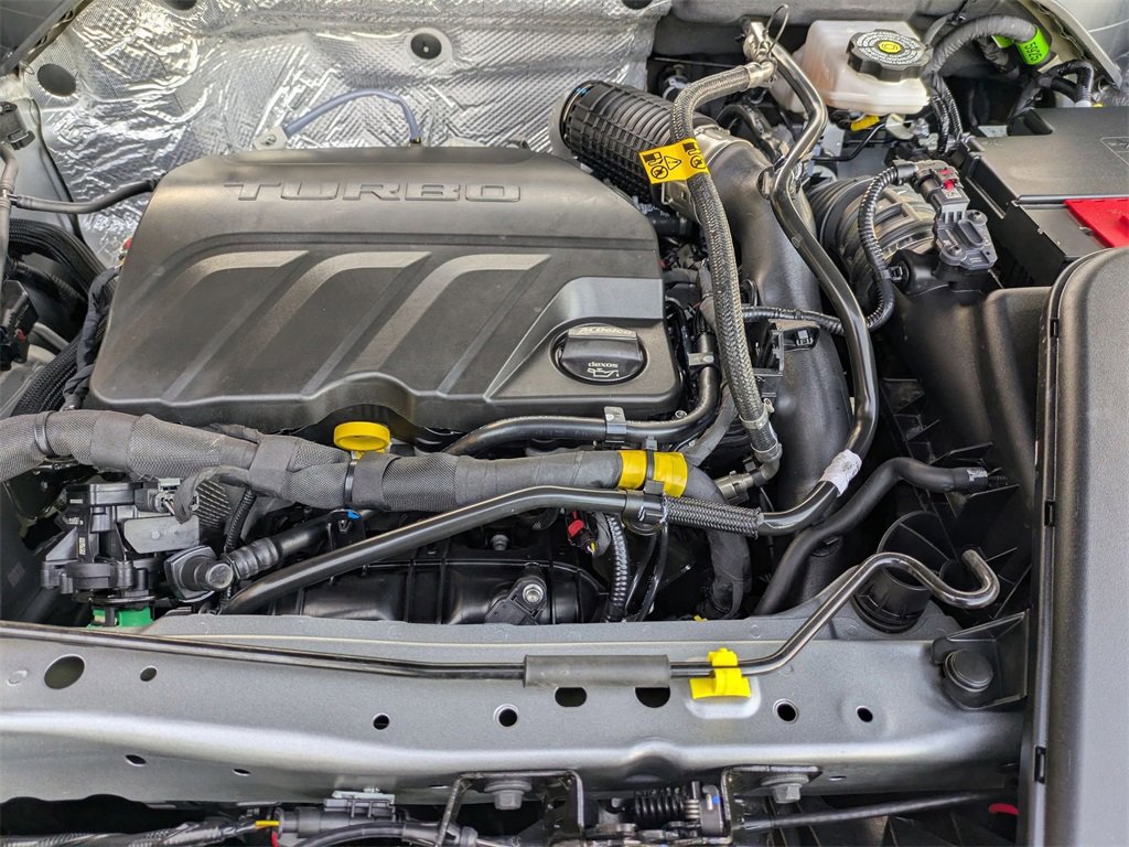 Used 2025 Chevrolet Trax LT w/ LT Convenience Package image 35