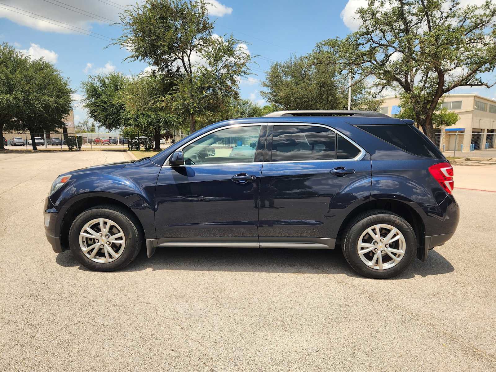 Used 2016 Chevrolet Equinox LT w/ Convenience Package FWD image 4