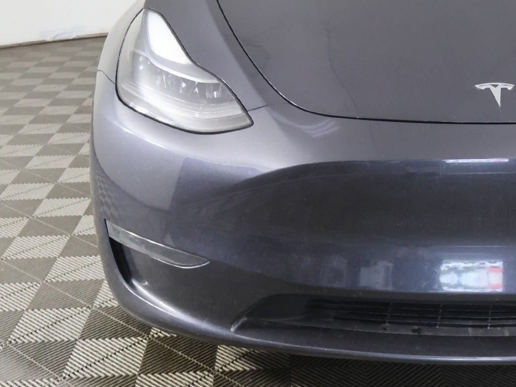 Used 2024 Tesla Model Y Long Range AWD/4WD image 17