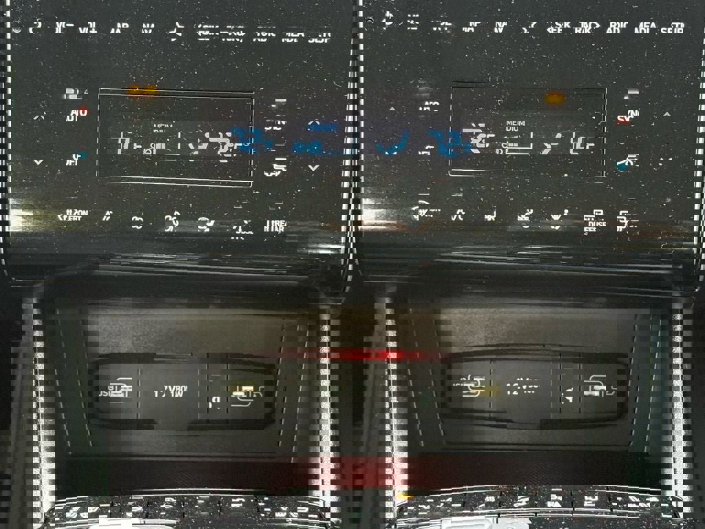 Used 2023 Hyundai Tucson Limited image 25