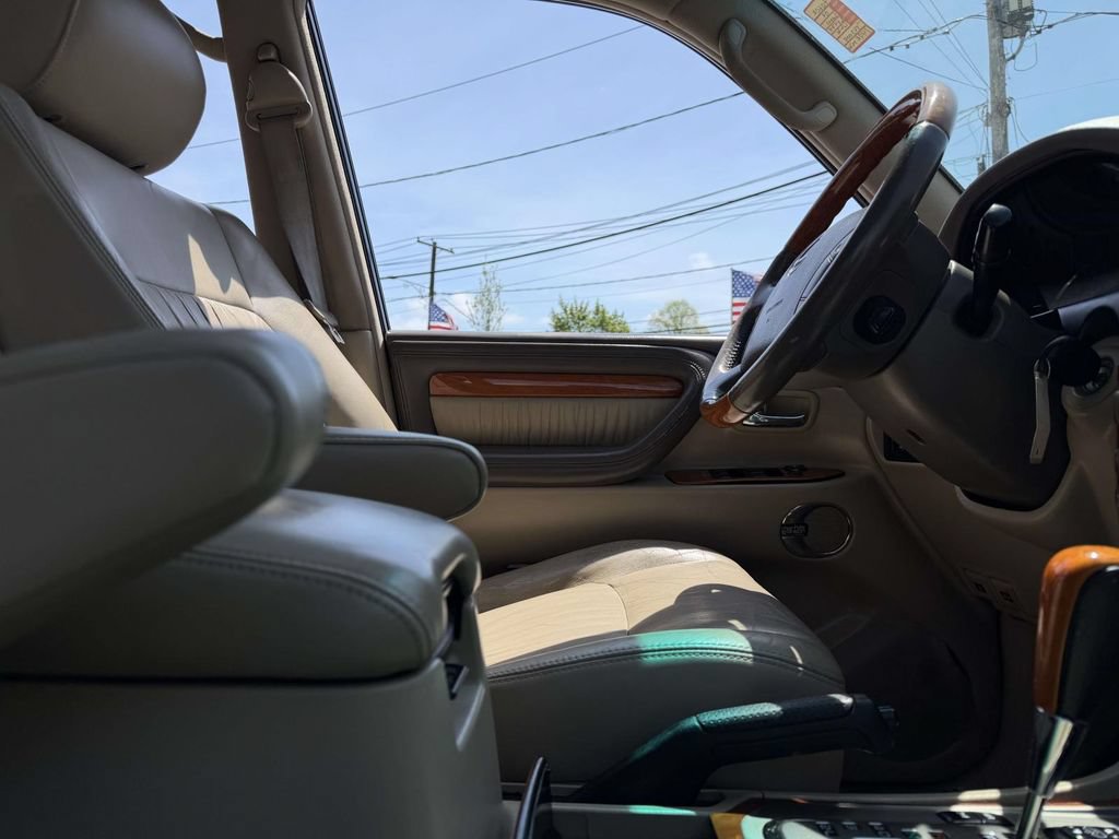 Used 2004 Lexus LX 470 4WD image 14
