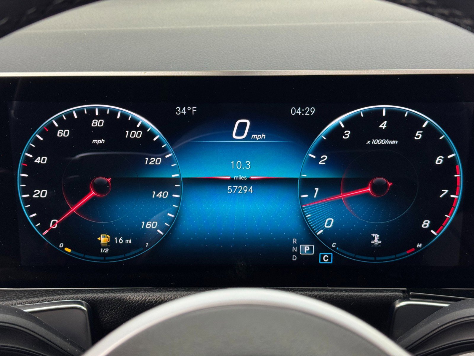 Used 2020 Mercedes-Benz GLB 250 4MATIC w/ Premium Package image 18