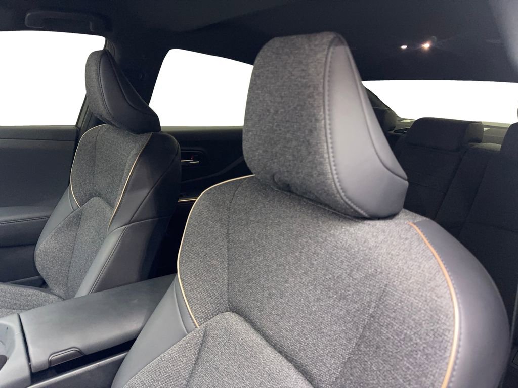 Used 2023 Toyota Crown XLE image 27