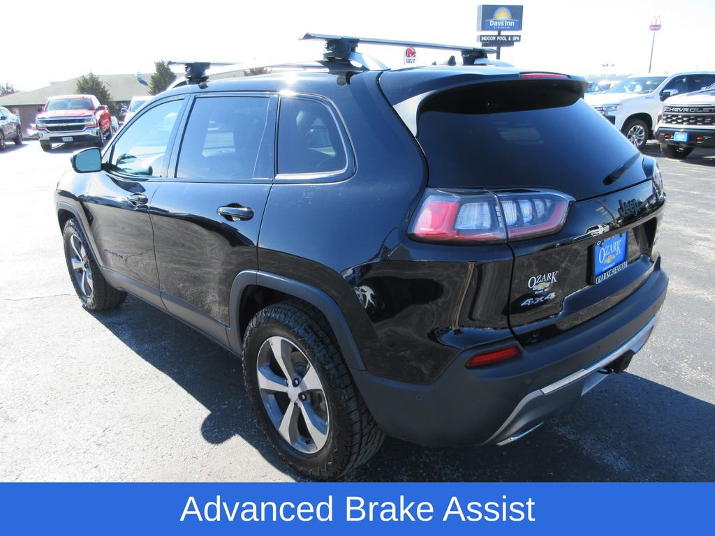 Used 2019 Jeep Cherokee Limited w/ Luxury Group image 3