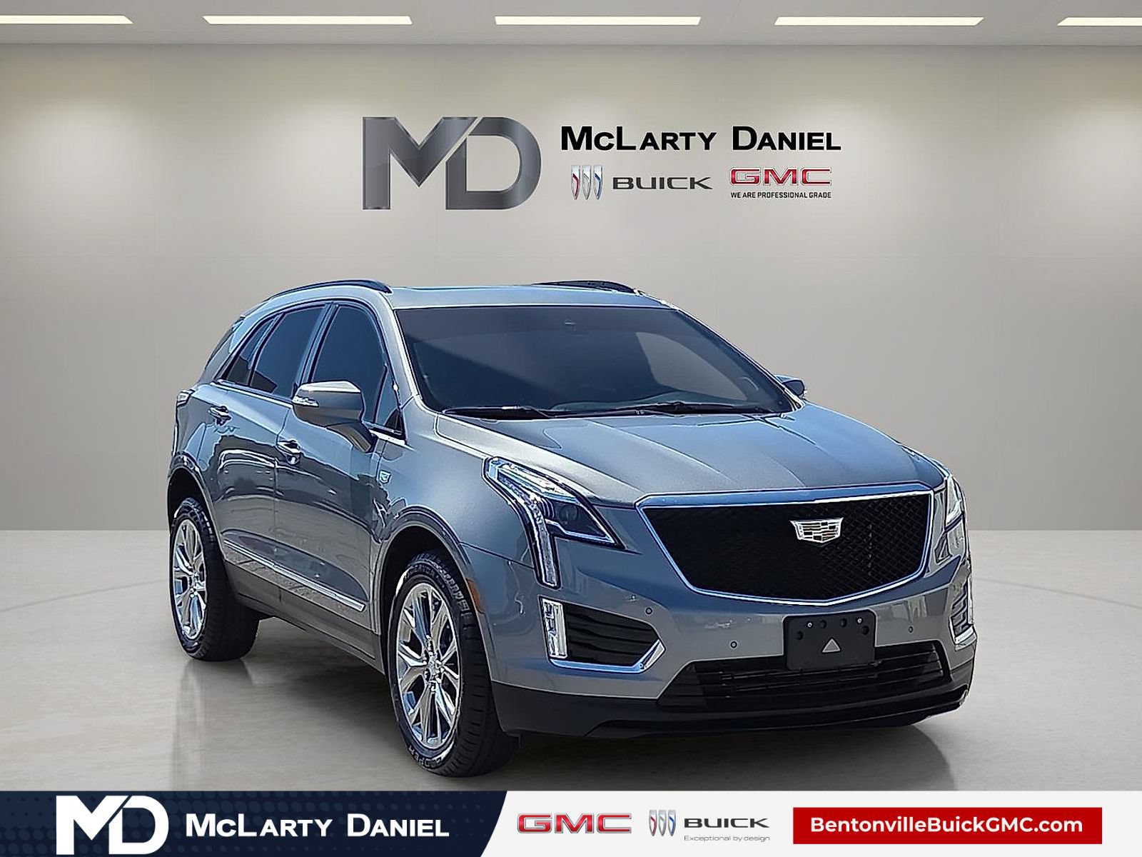 Certified 2021 Cadillac XT5 Sportv w/ LPO, Floor Liner Package AWD/4WD image 1