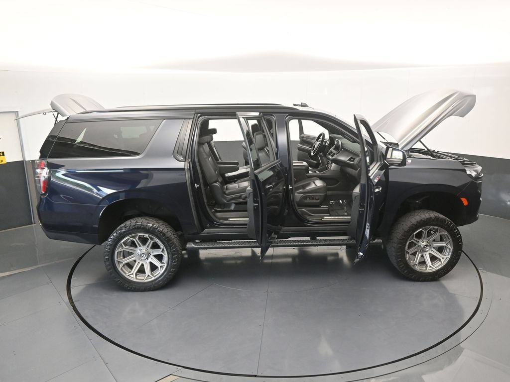 Used 2022 Chevrolet Suburban Z71 w/ Luxury Package AWD/4WD image 84