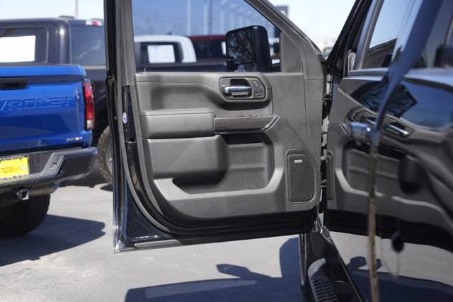 Used 2022 Chevrolet Silverado 2500 LTZ w/ LTZ Plus Package image 30