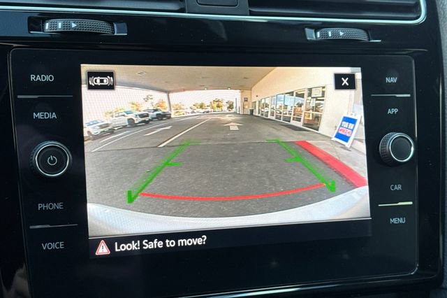 Used 2021 Volkswagen GTI Autobahn image 20