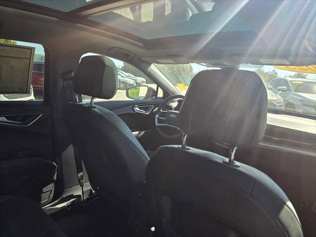 Used 2023 Audi Q4 e-tron Prestige image 16