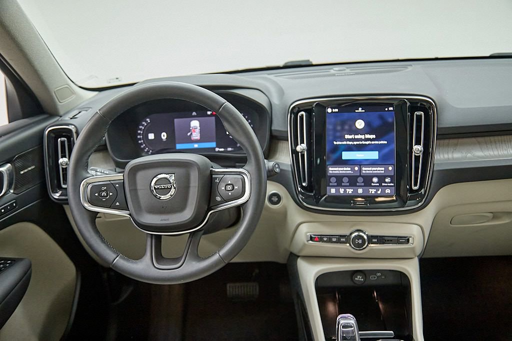 Certified 2023 Volvo XC40 B5 Plus w/ Driver Assist Package image 27