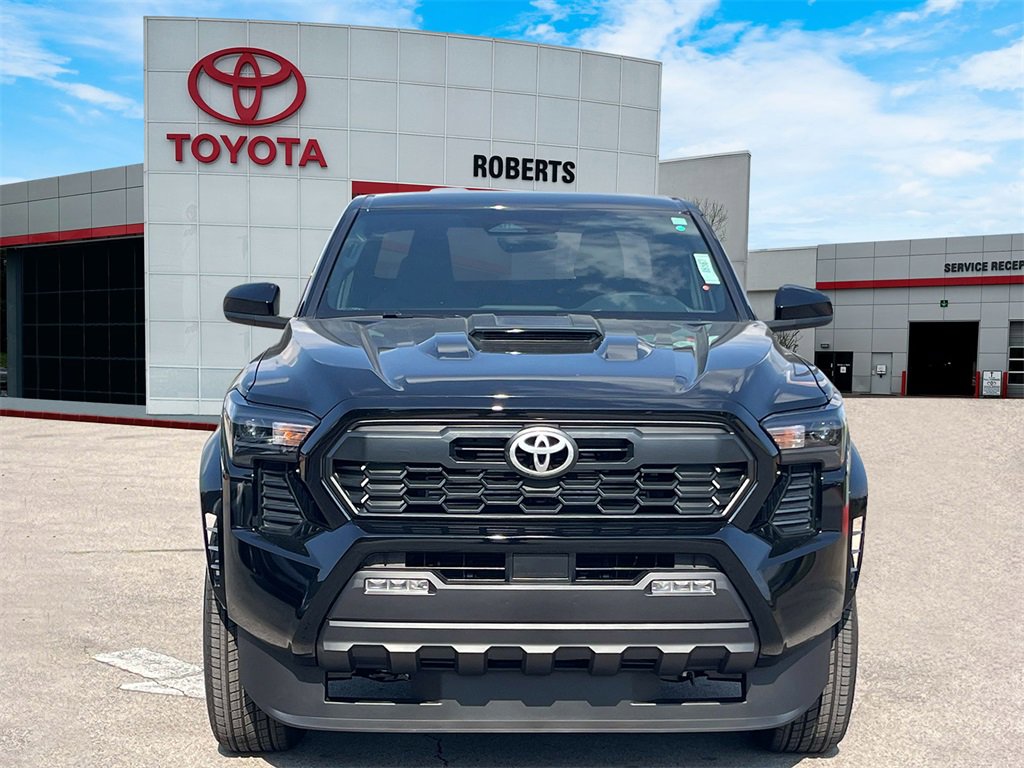 New 2025 Toyota Tacoma TRD Sport image 2