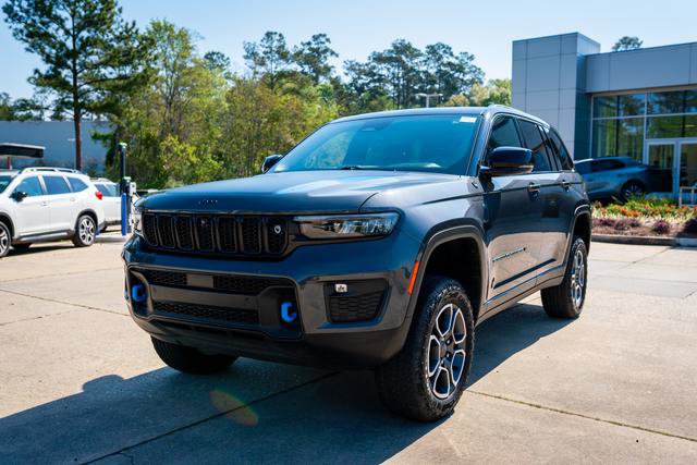 Used 2022 Jeep Grand Cherokee Trailhawk w/ Advanced Protech Group II image 11