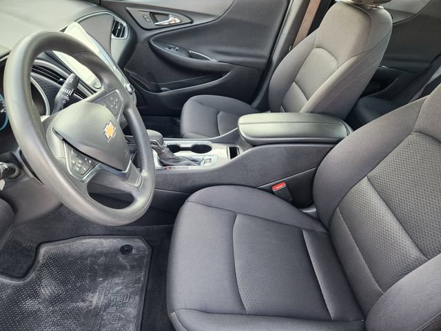 Used 2025 Chevrolet Malibu LT FWD image 4