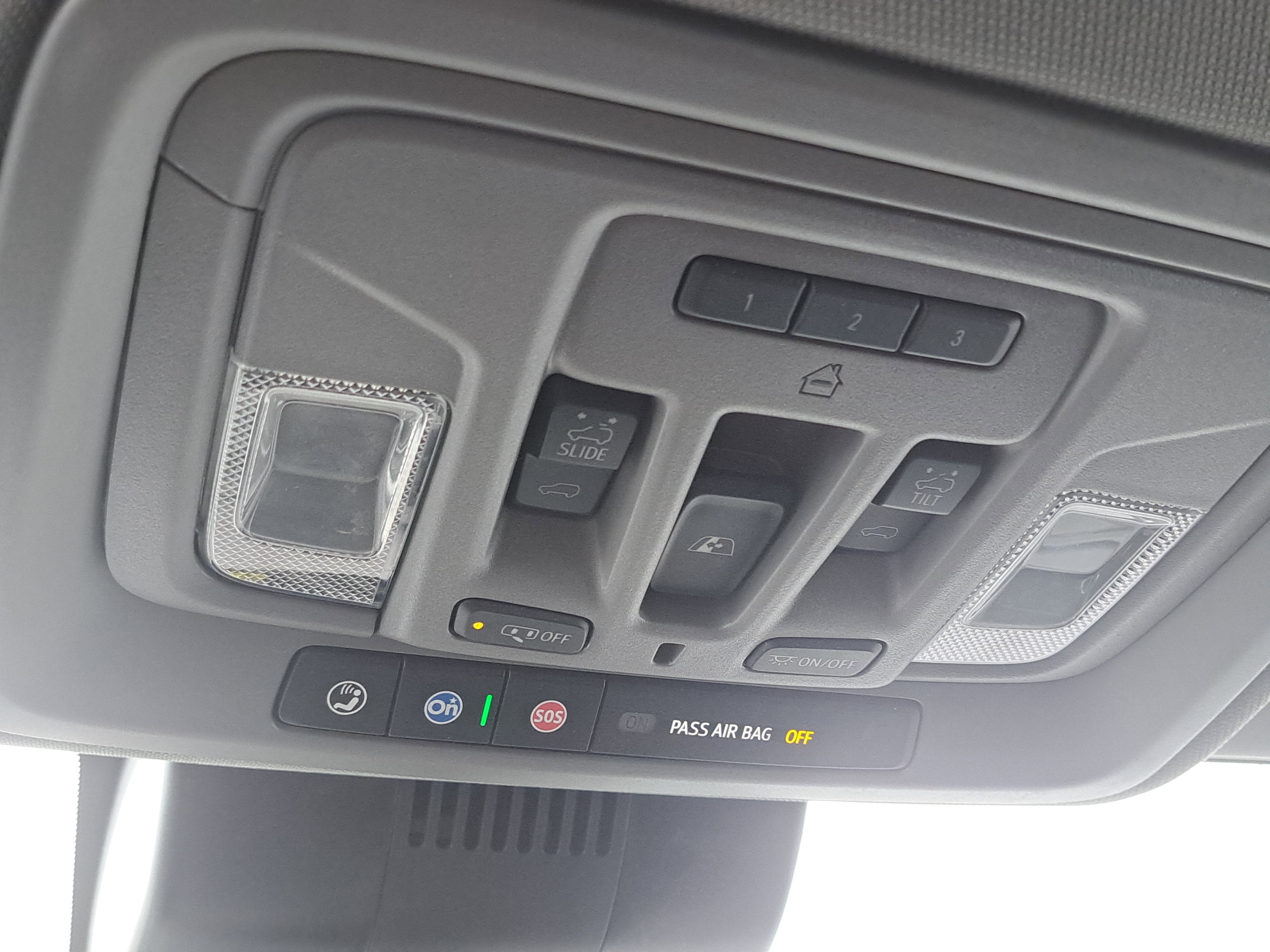 Certified 2025 Chevrolet Silverado 1500 LTZ w/ Technology Package image 25