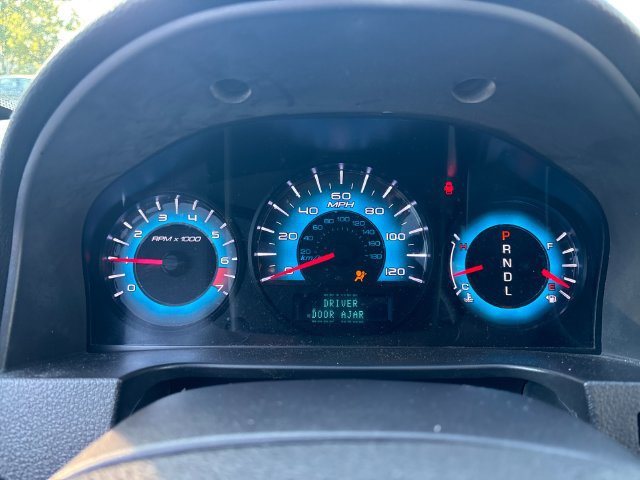Used 2010 Ford Fusion SEL FWD image 27