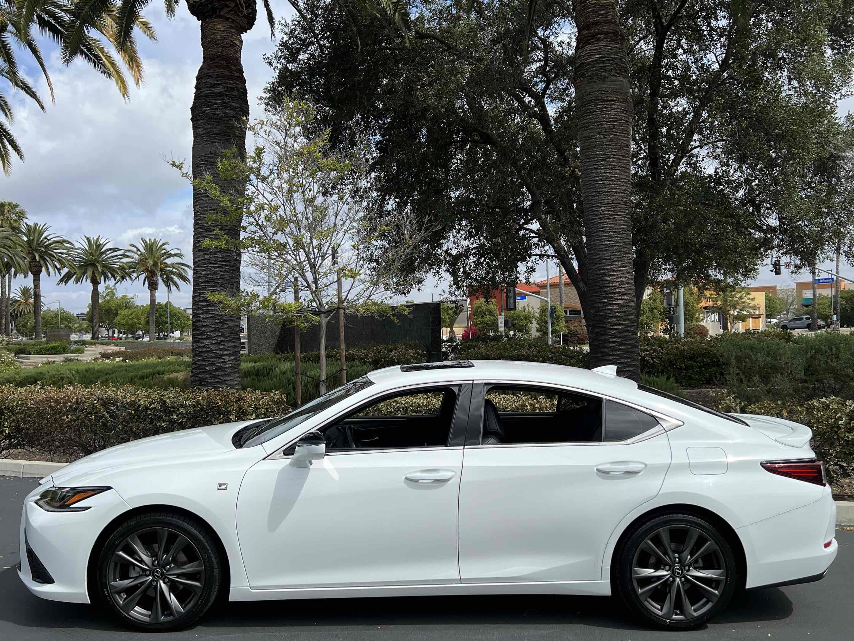 Used 2019 Lexus ES 350 F Sport w/ Accessory Package 2 FWD image 18