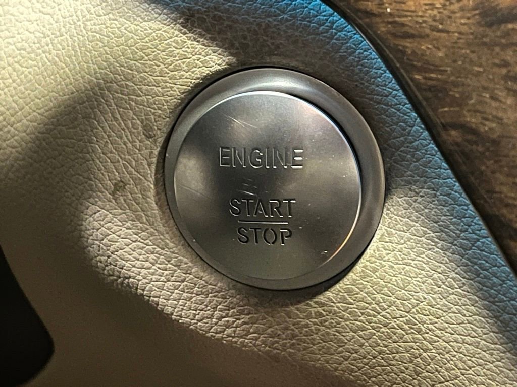 Used 2014 Mercedes-Benz GL 450 4MATIC image 14