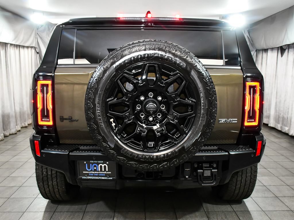 Used 2025 GMC Hummer EV 2X w/ LPO, Cargo Utility Package AWD/4WD image 5