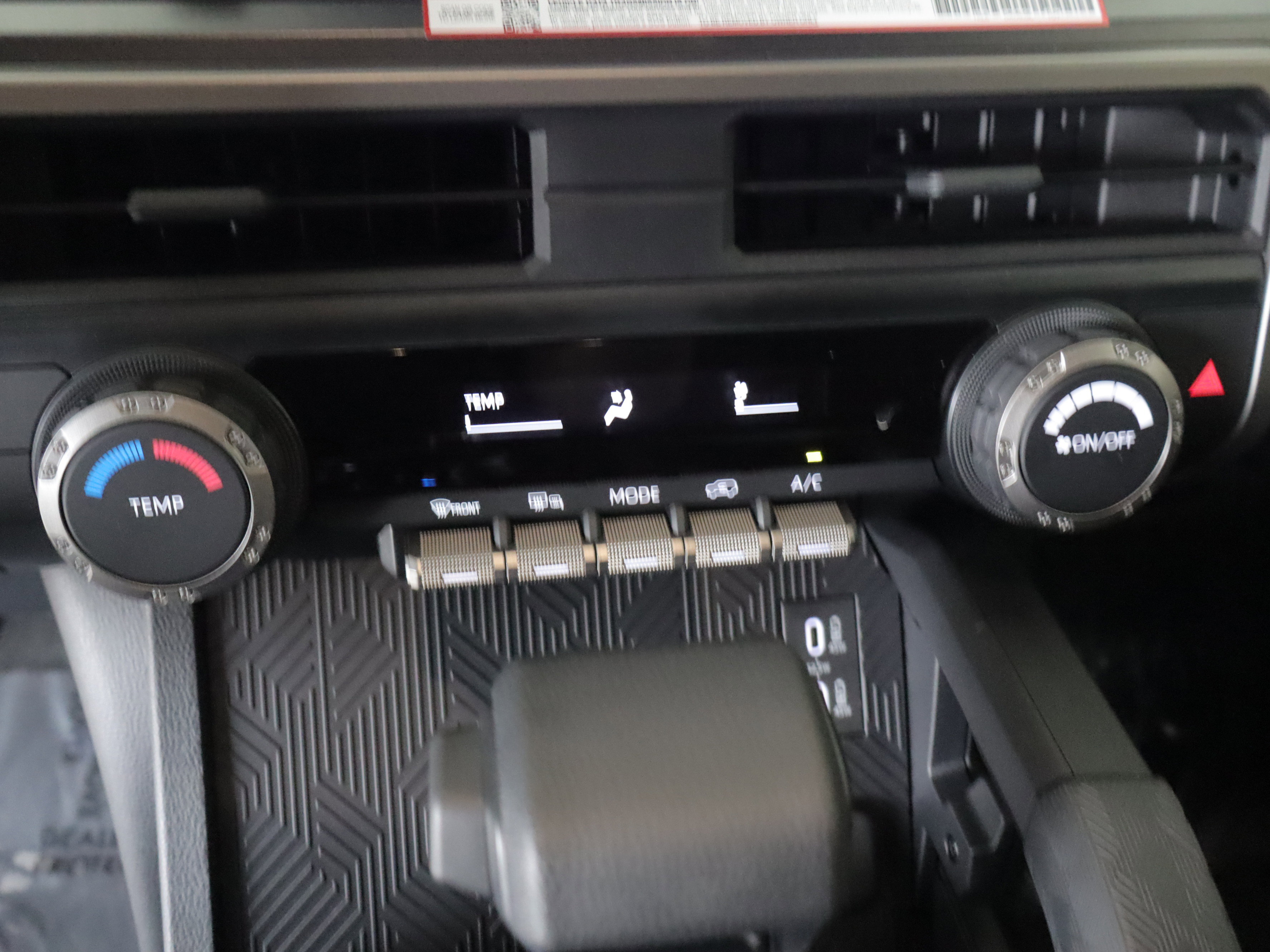 Used 2025 Toyota 4Runner SR5 AWD/4WD image 14