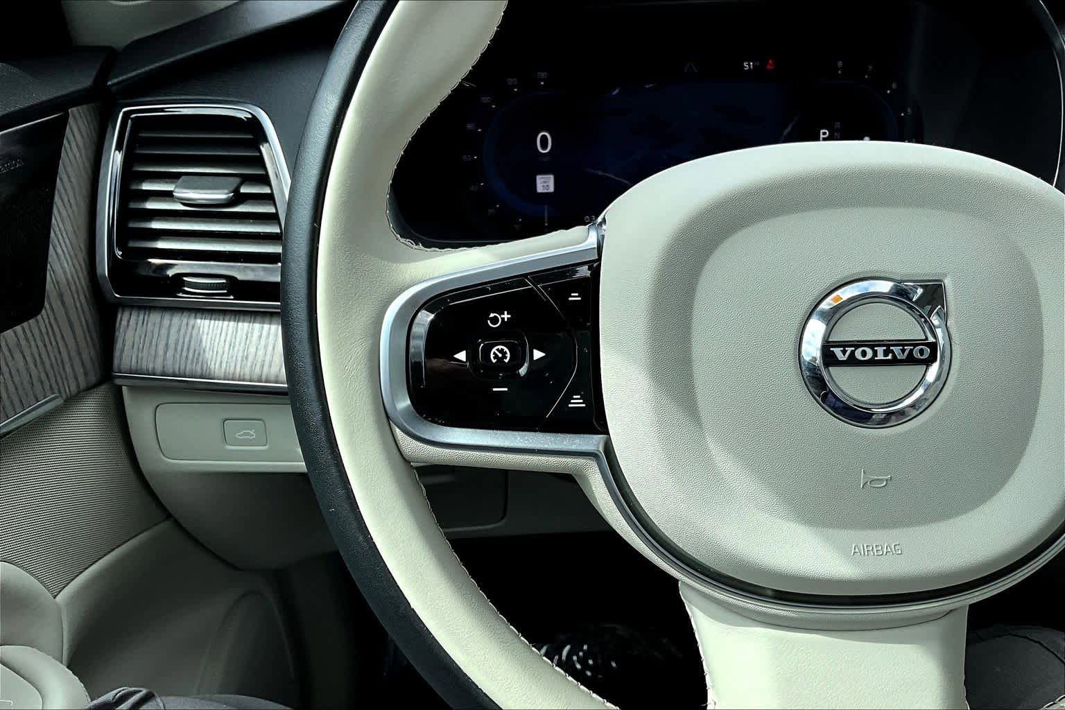 Certified 2023 Volvo XC90 B6 Plus w/ Protection Package Premier AWD/4WD image 23