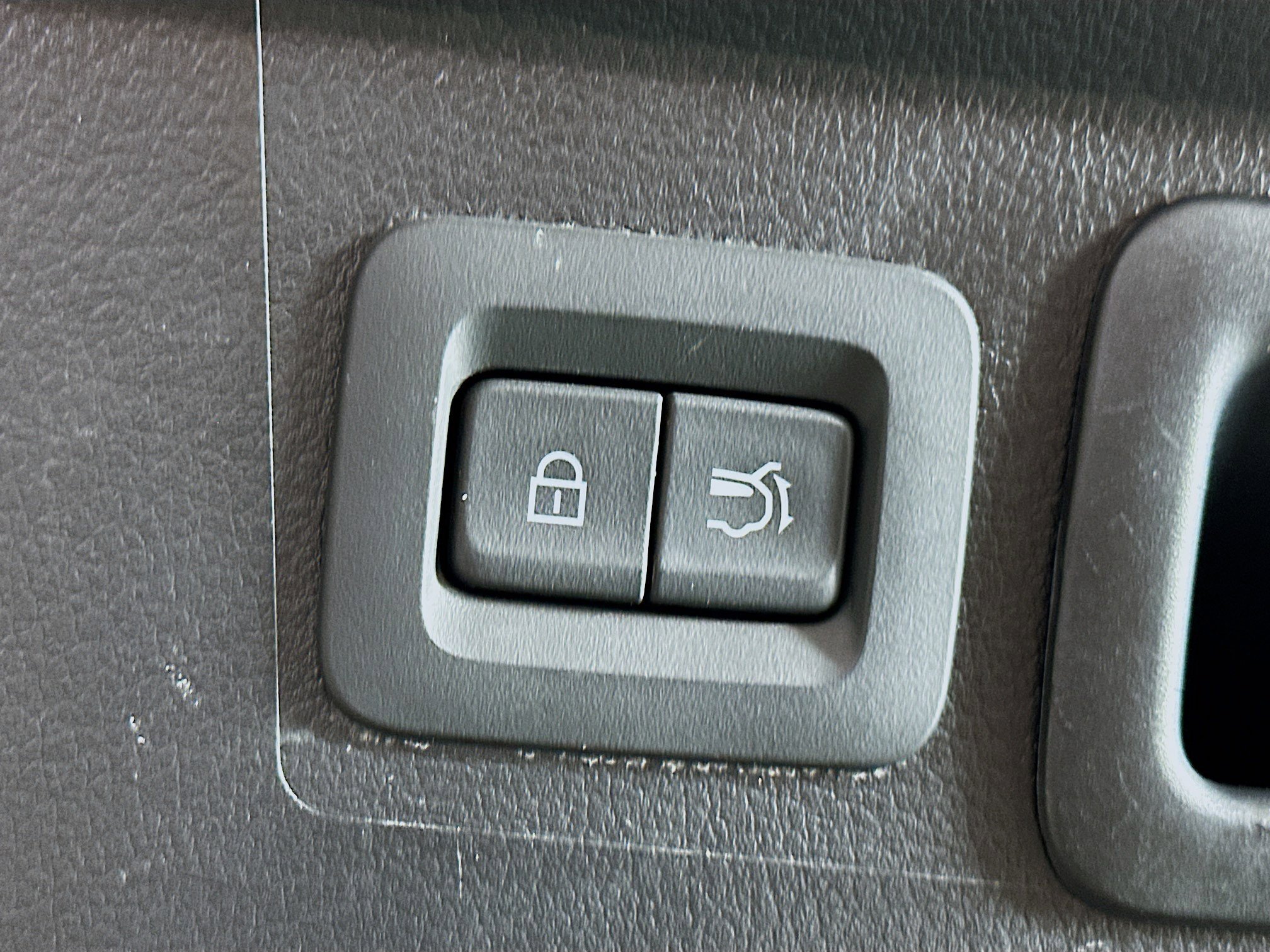 Used 2025 MAZDA CX-50 AWD 2.5 S w/ Premium Package image 29