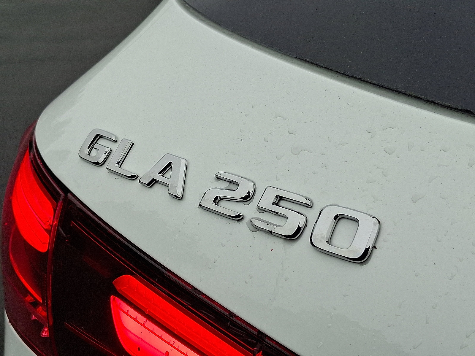 Used 2026 Mercedes-Benz GLA 250 4MATIC image 10