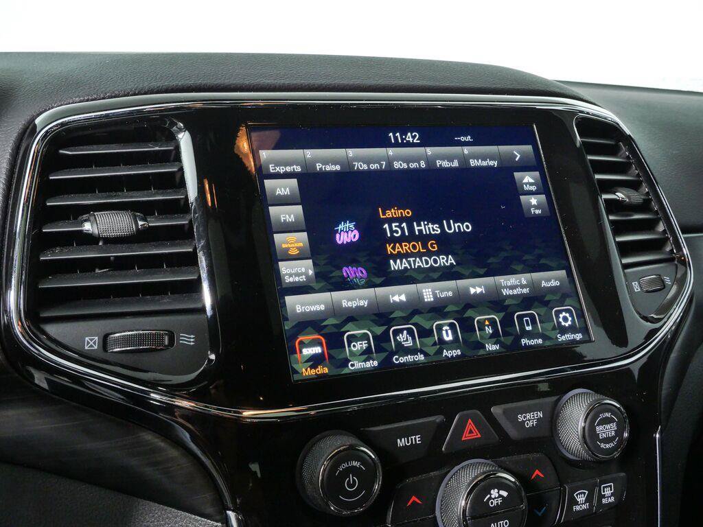 Used 2021 Jeep Grand Cherokee Laredo X RWD image 13
