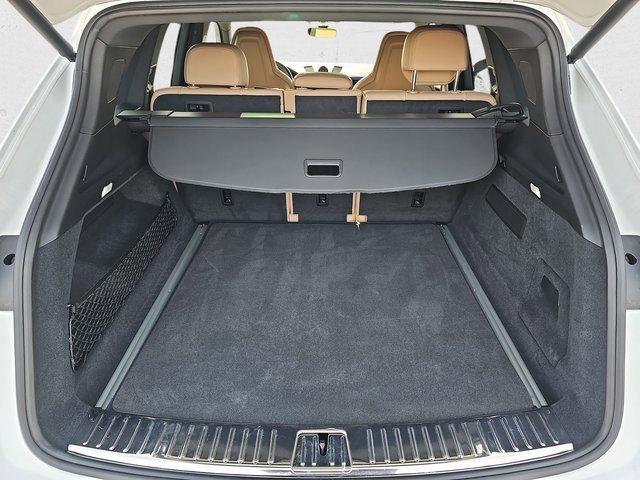 Used 2023 Porsche Cayenne image 12