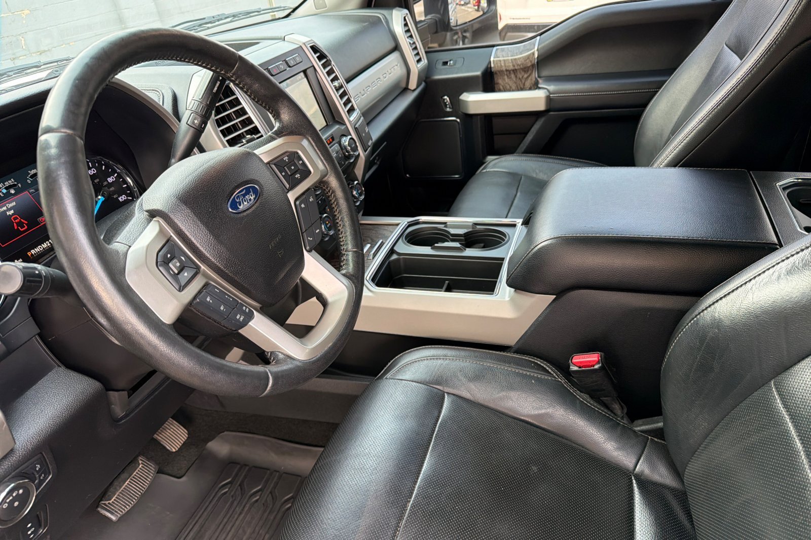 Used 2017 Ford F350 Lariat w/ Lariat Ultimate Package AWD/4WD image 7