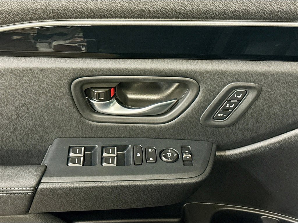 New 2025 Honda Pilot EX-L image 15