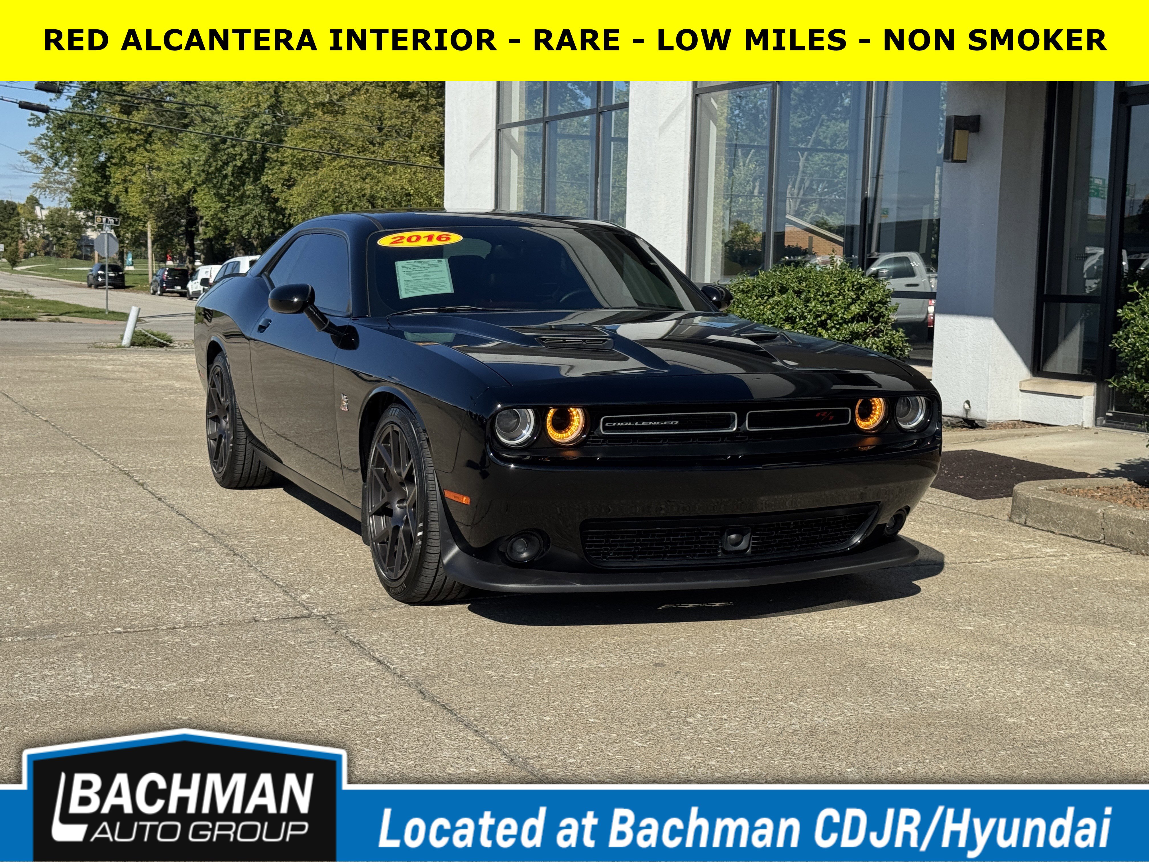 Used 2016 Dodge Challenger R/T Scat Pack w/ Leather Interior Group image 1