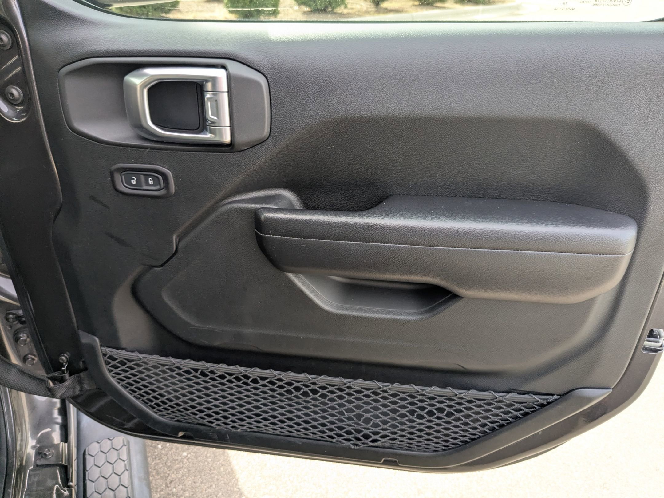 Used 2018 Jeep Wrangler Unlimited Sport S image 36