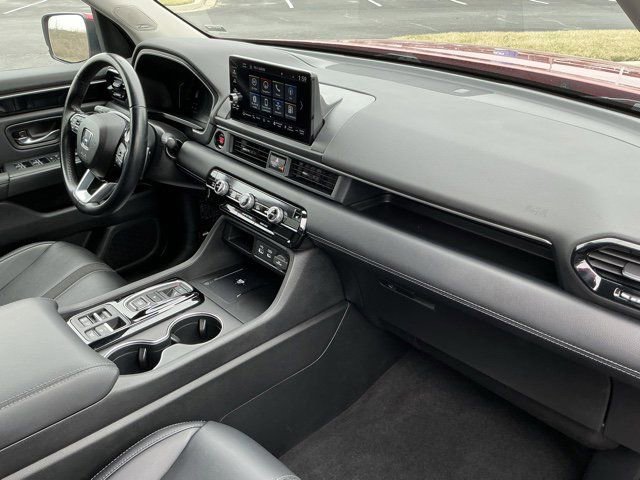 Used 2023 Honda Pilot Touring image 20