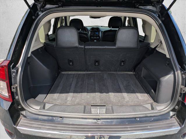 Used 2016 Jeep Compass High Altitude AWD/4WD image 6