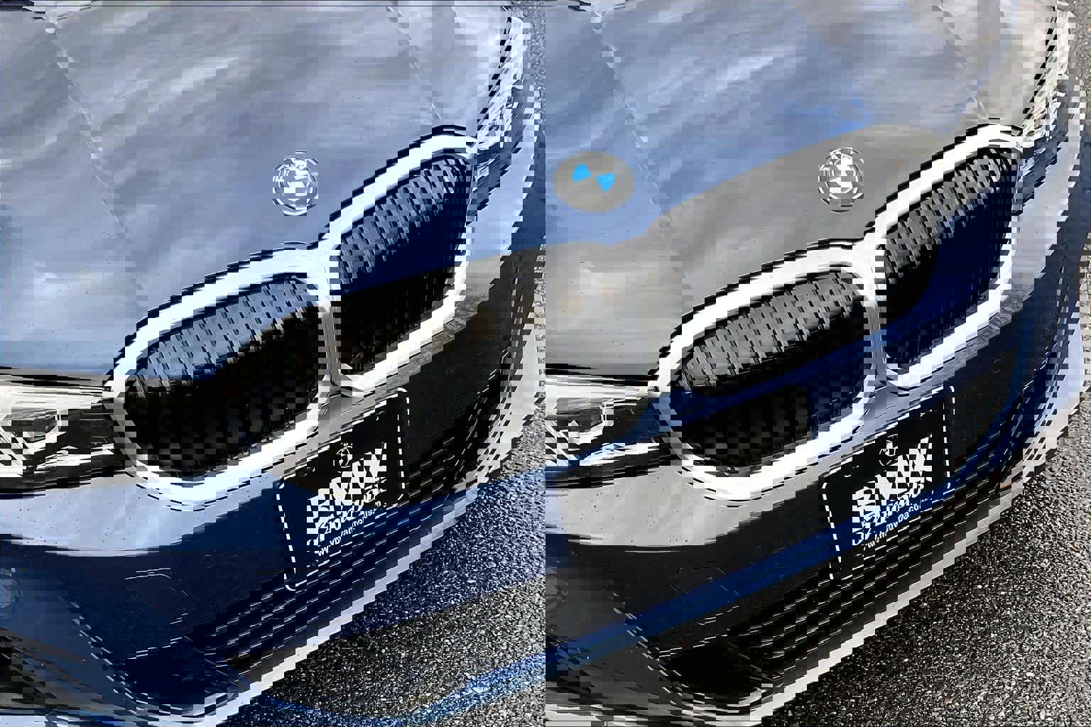 Used 2023 BMW 330i xDrive Sedan w/ Premium Package image 31