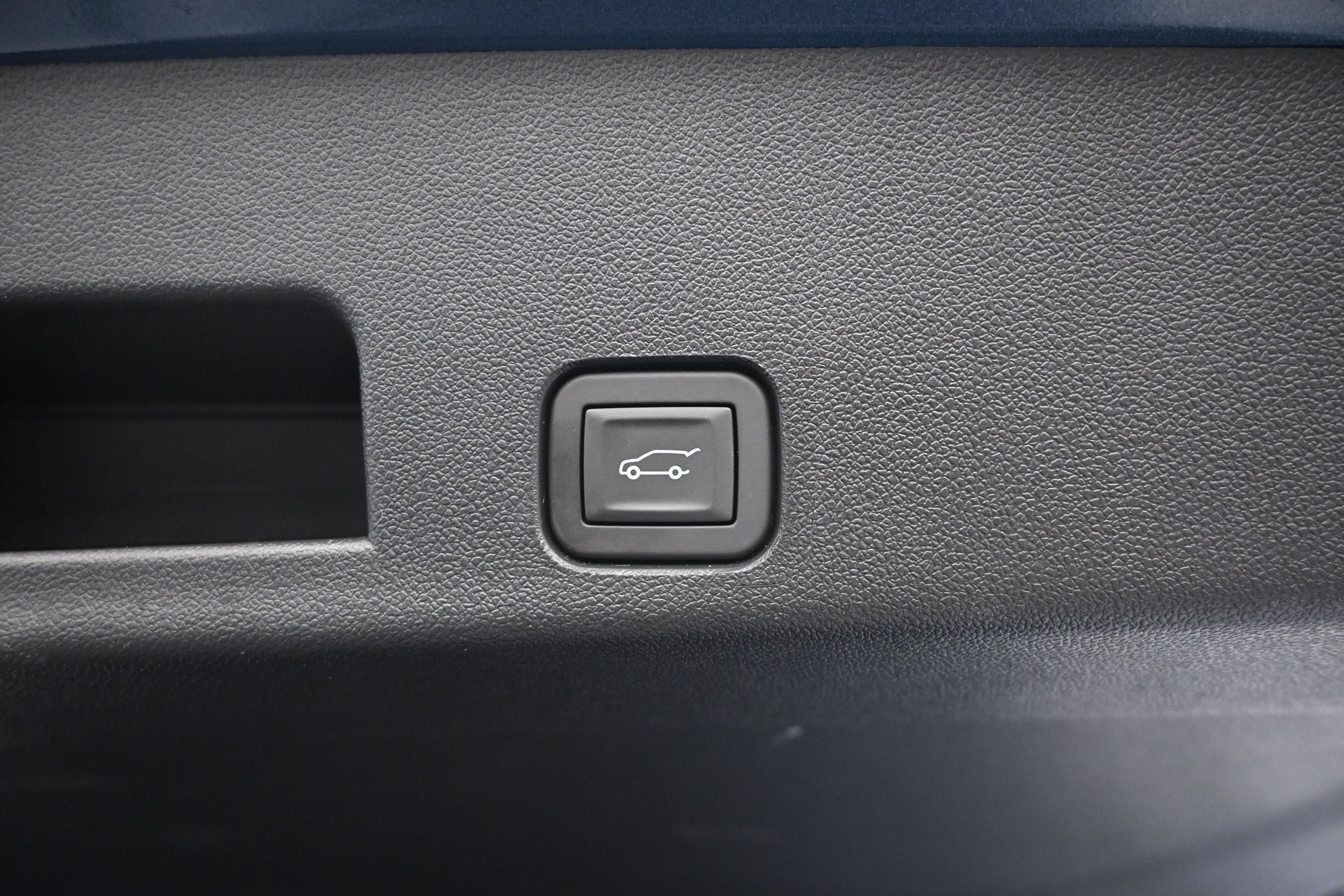 Certified 2026 Chevrolet Traverse LT w/ Enhanced Driving Package FWD image 35