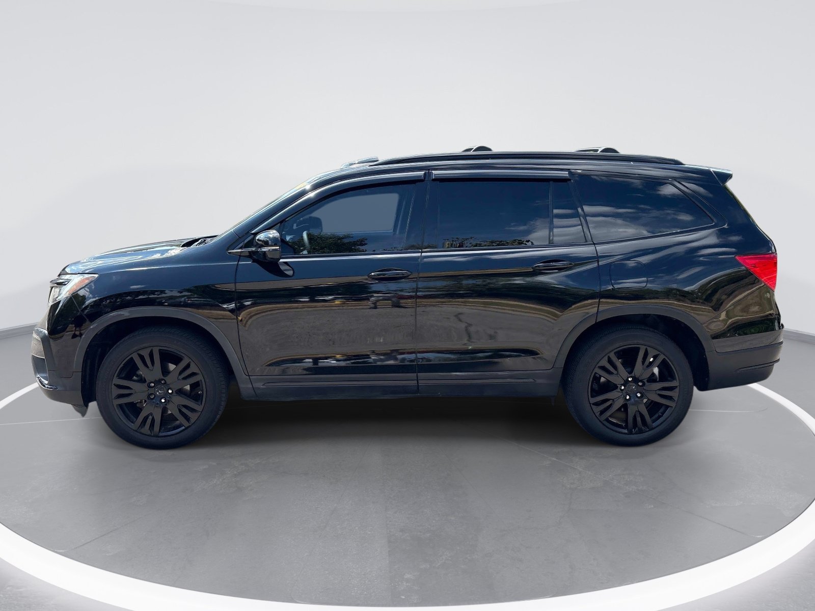 Used 2019 Honda Pilot Touring image 5