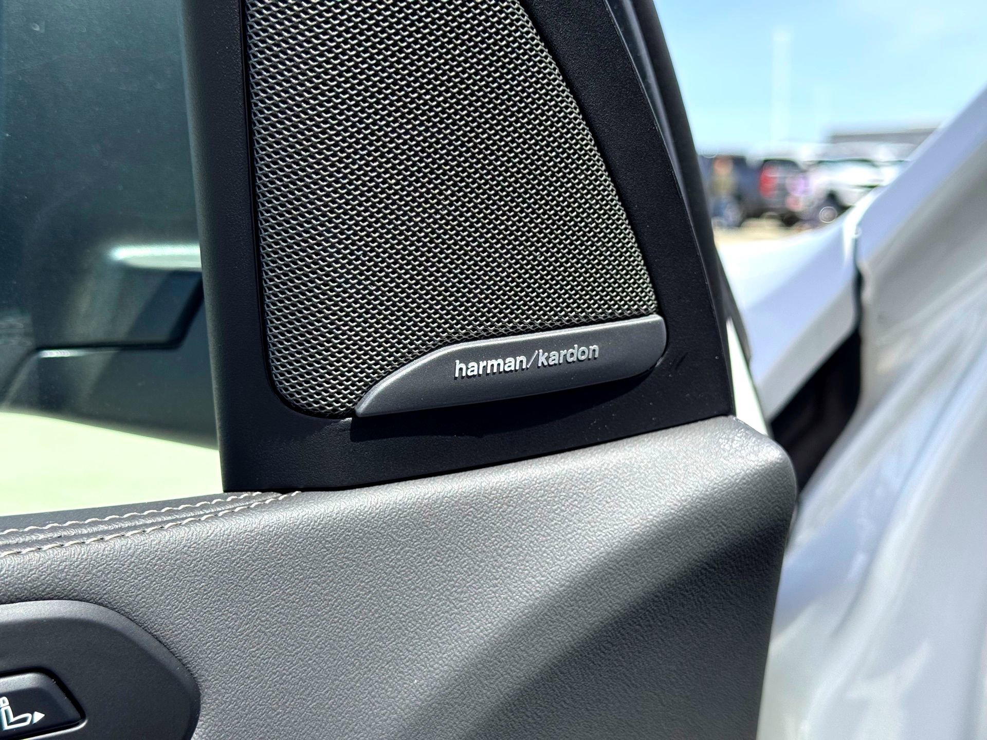 Used 2026 BMW X7 xDrive40i image 17