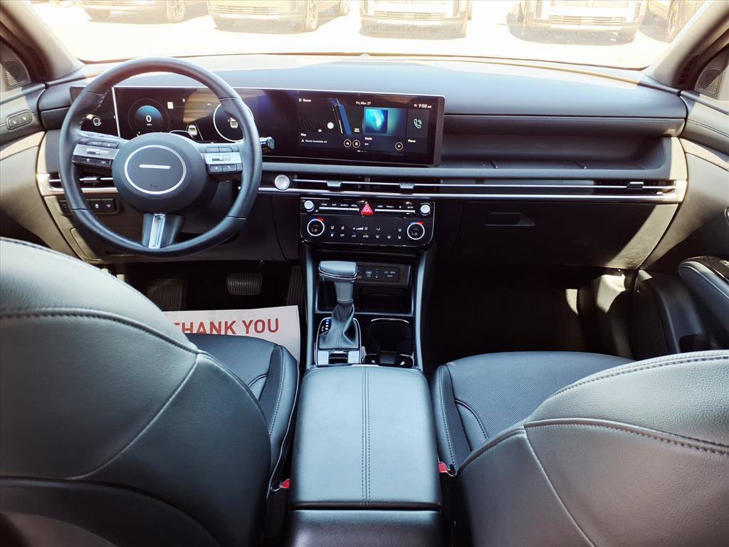 Certified 2025 Hyundai Santa Cruz Limited image 18