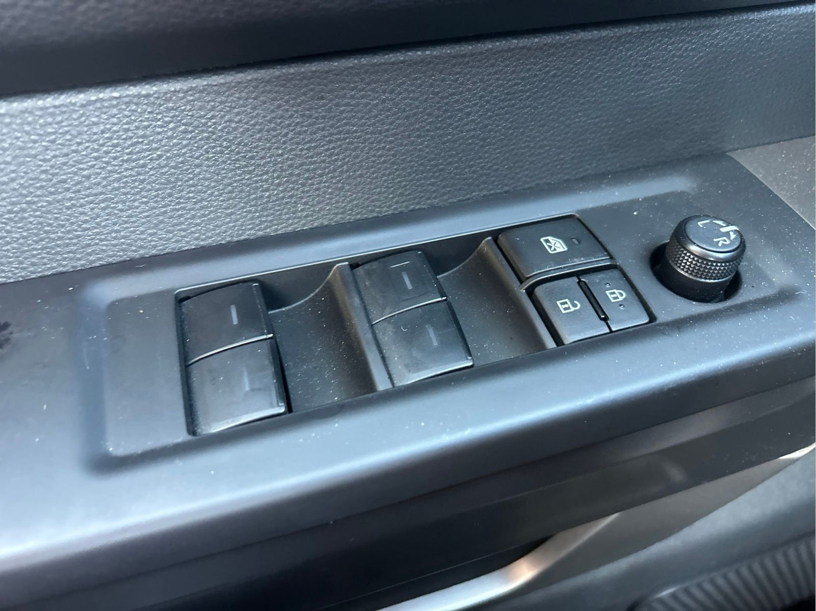 Used 2024 Toyota Tundra SR5 w/ SR5 Premium Package AWD/4WD image 24
