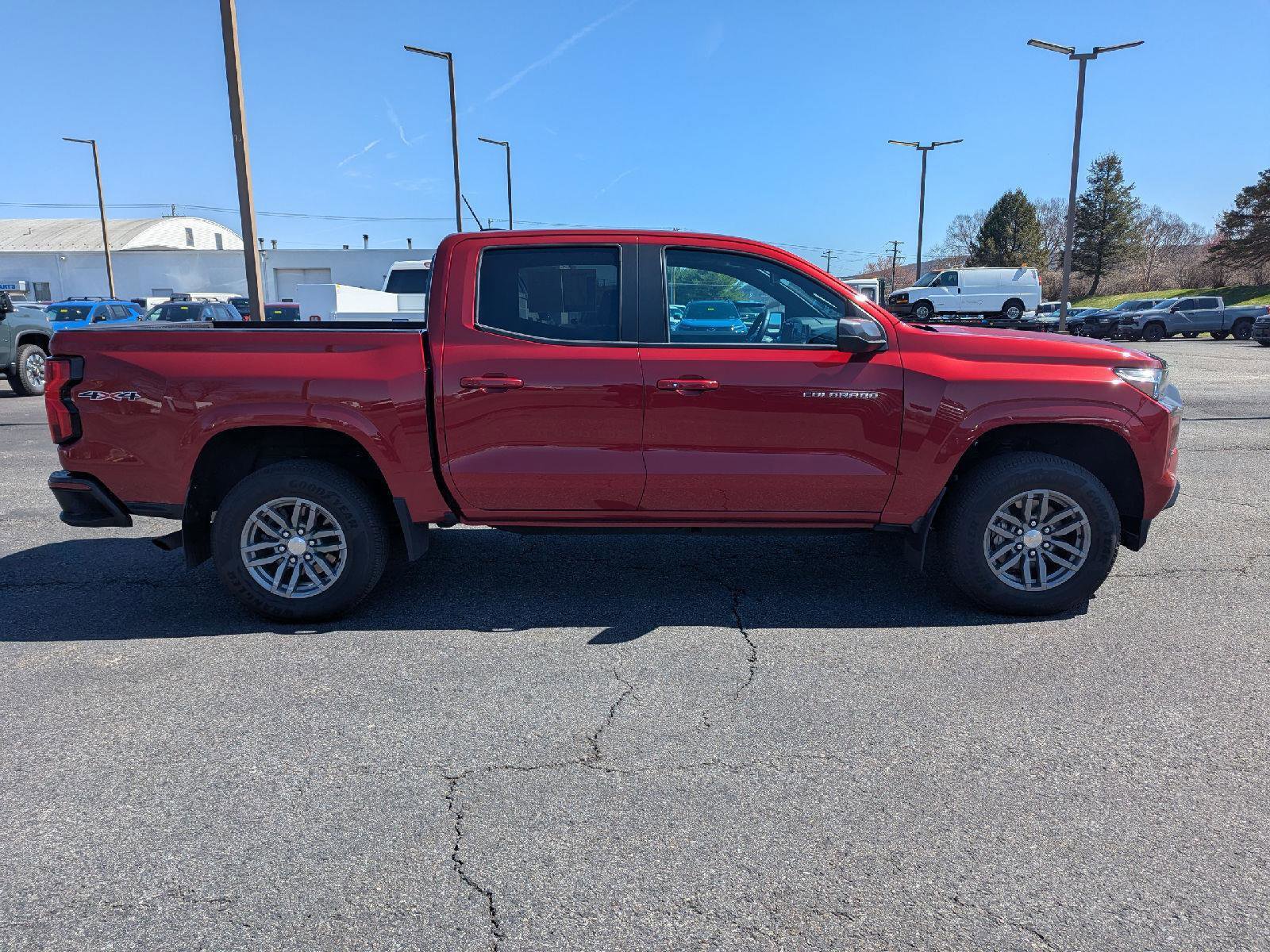 Certified 2024 Chevrolet Colorado LT w/ LT Convenience Package II image 8