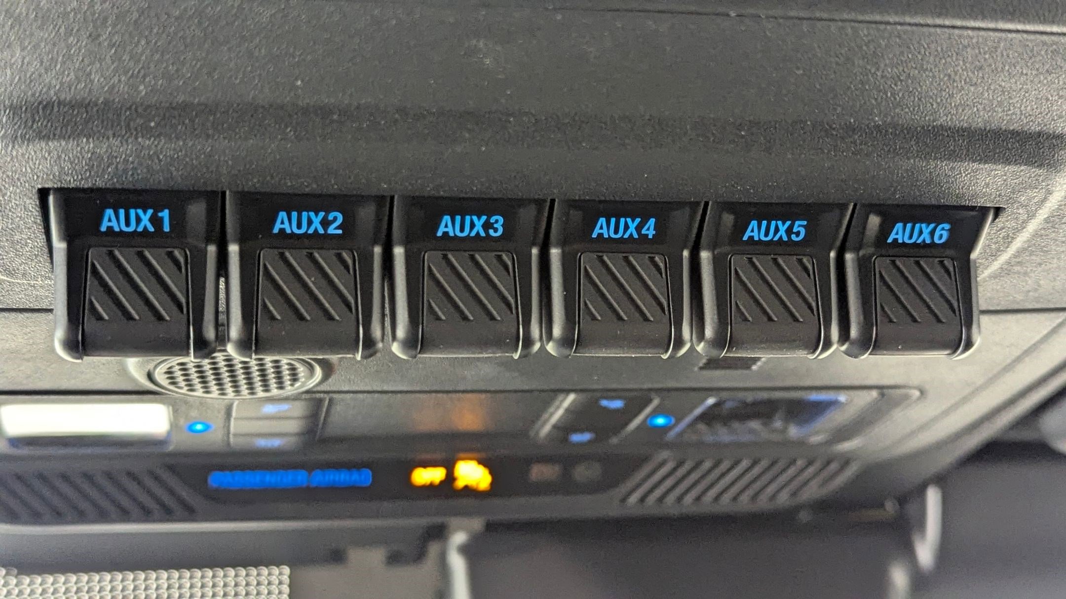 New 2025 Ford Bronco Badlands image 24