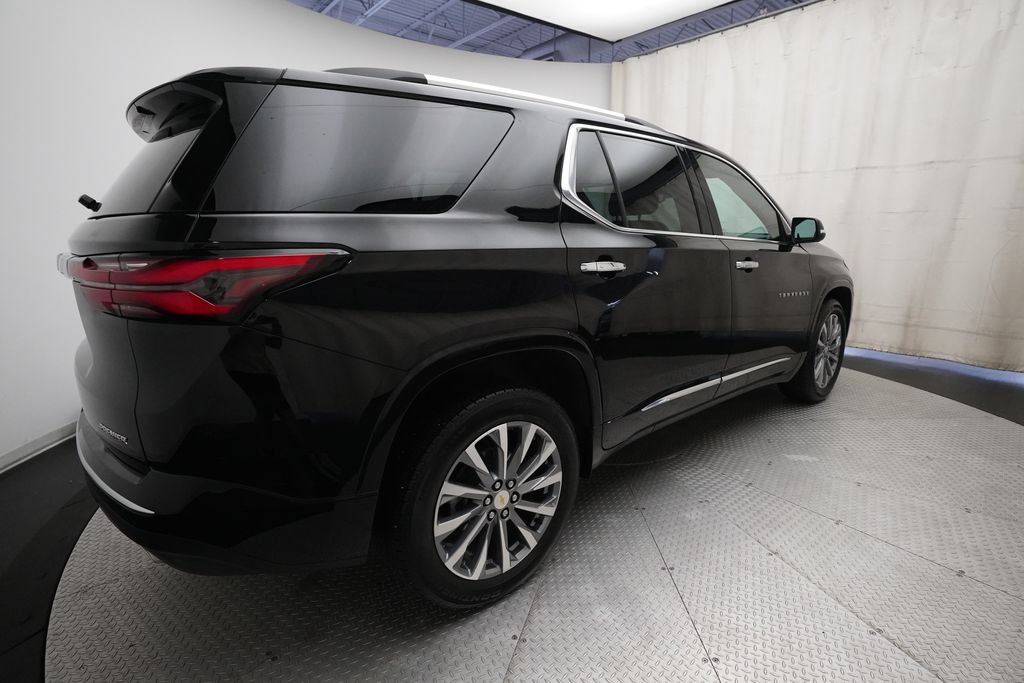Used 2023 Chevrolet Traverse Premier AWD/4WD image 36