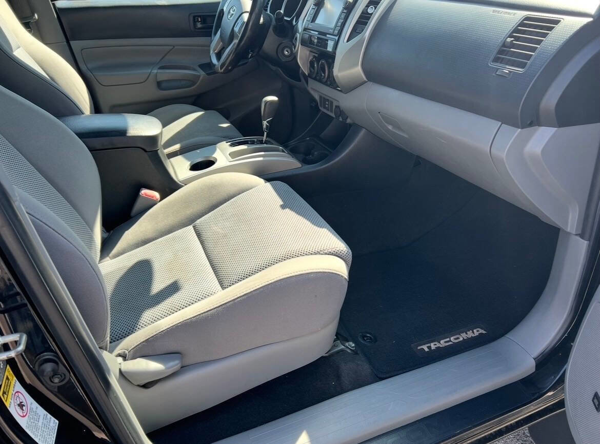 Used 2012 Toyota Tacoma 4x4 Double Cab w/ TRD Sport Pkg image 11