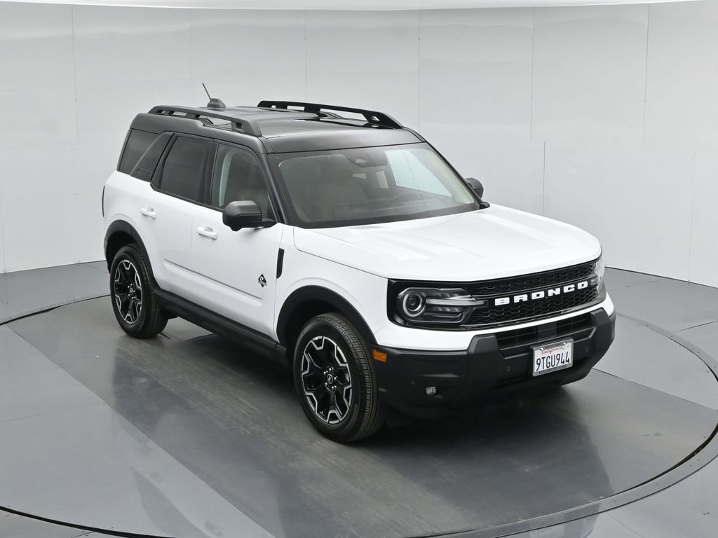 Used 2025 Ford Bronco Sport Outer Banks w/ Outer Banks Tech Package+ image 42